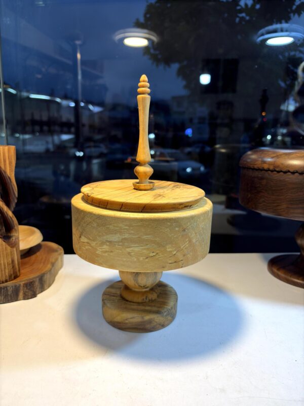 شکلات خوری پایه دار چوبی