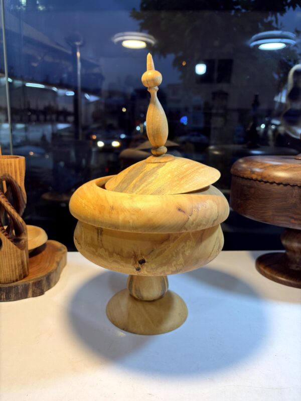 شکلات خوری پایه دار چوبی