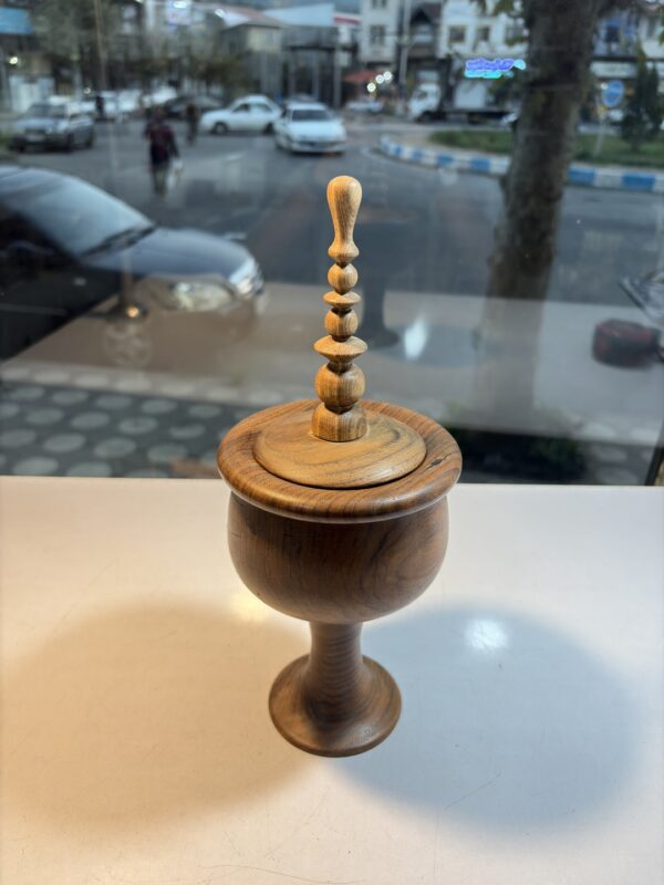 شکلات خوری چوبی