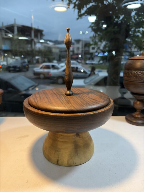شکلات خوری چوبی