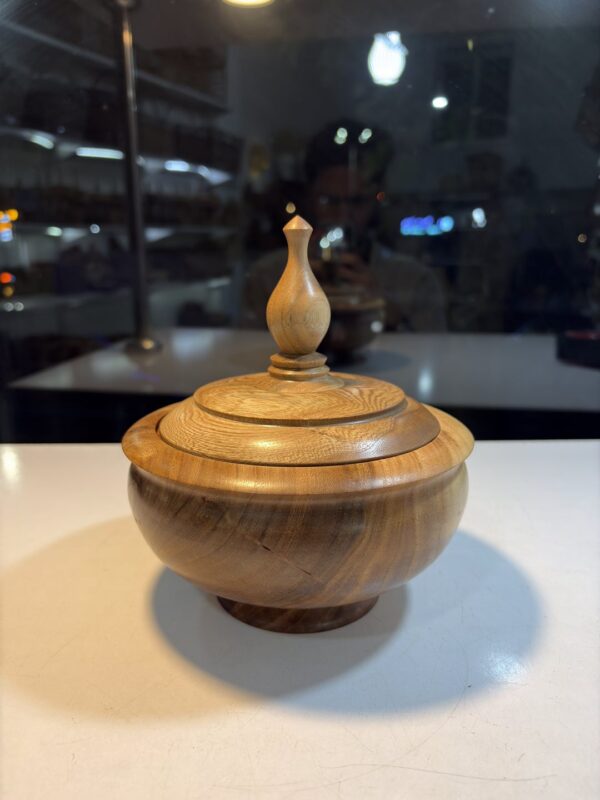 شکلات خوری چوبی